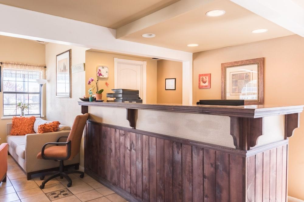1St Interstate Inn モントローズ エクステリア 写真