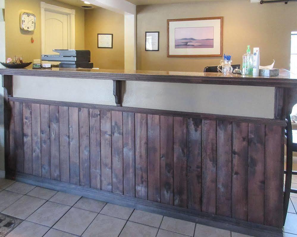 1St Interstate Inn モントローズ エクステリア 写真