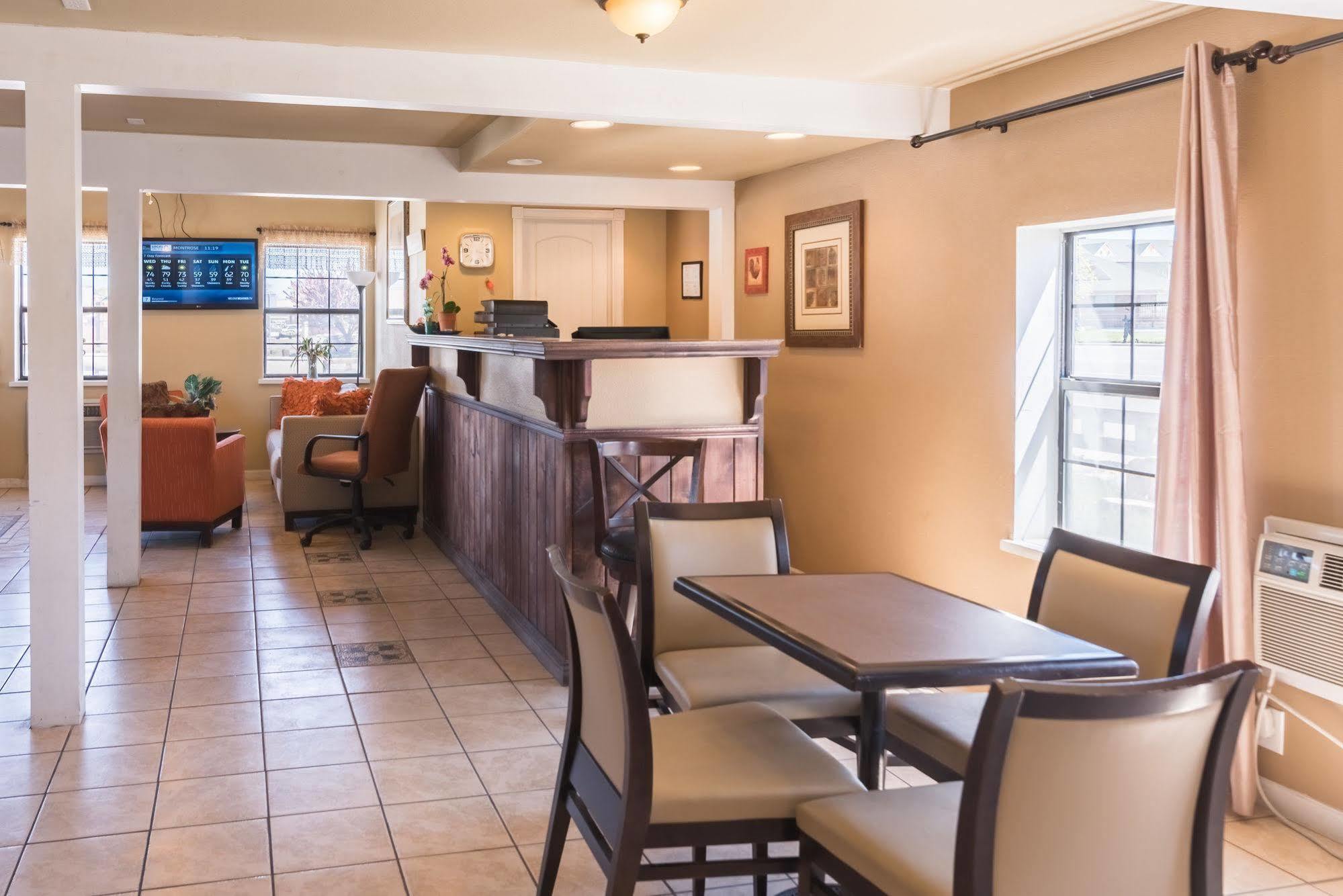 1St Interstate Inn モントローズ エクステリア 写真