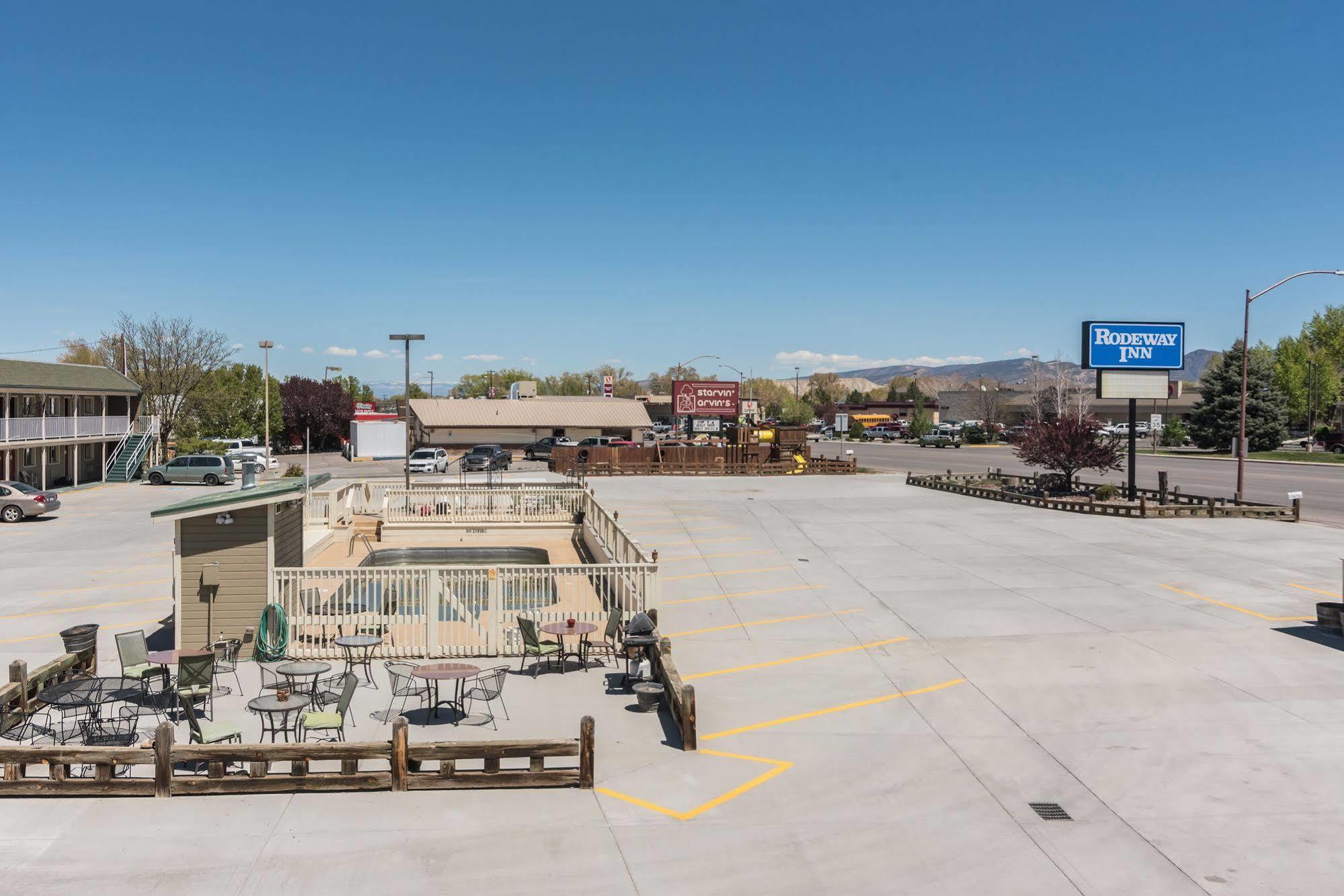 1St Interstate Inn モントローズ エクステリア 写真